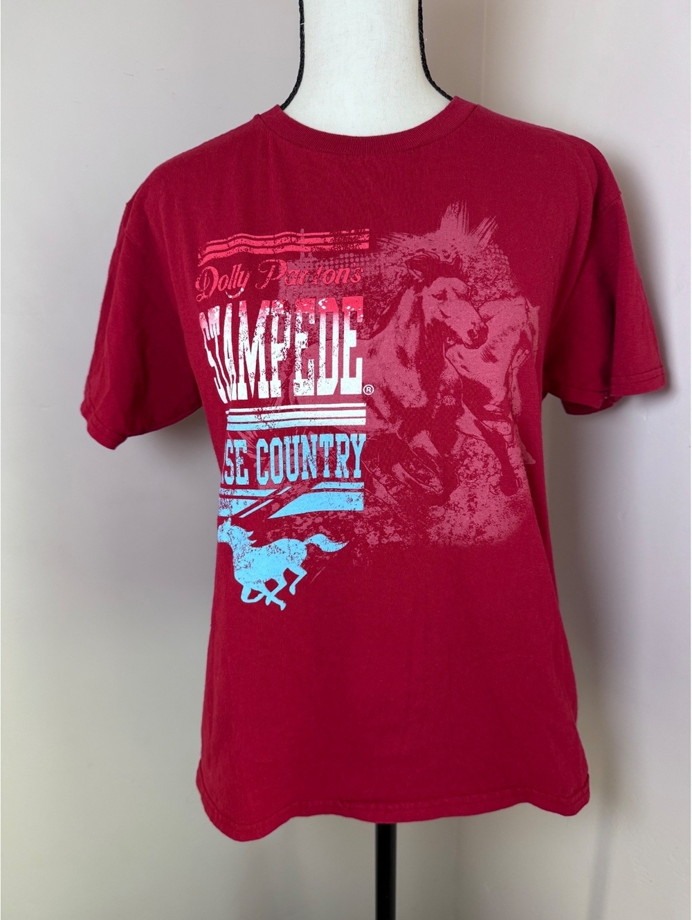 Dolly Parton’s Stampede Horse Country Graphic T-Shirt Burgundy Western Rodeo Tee